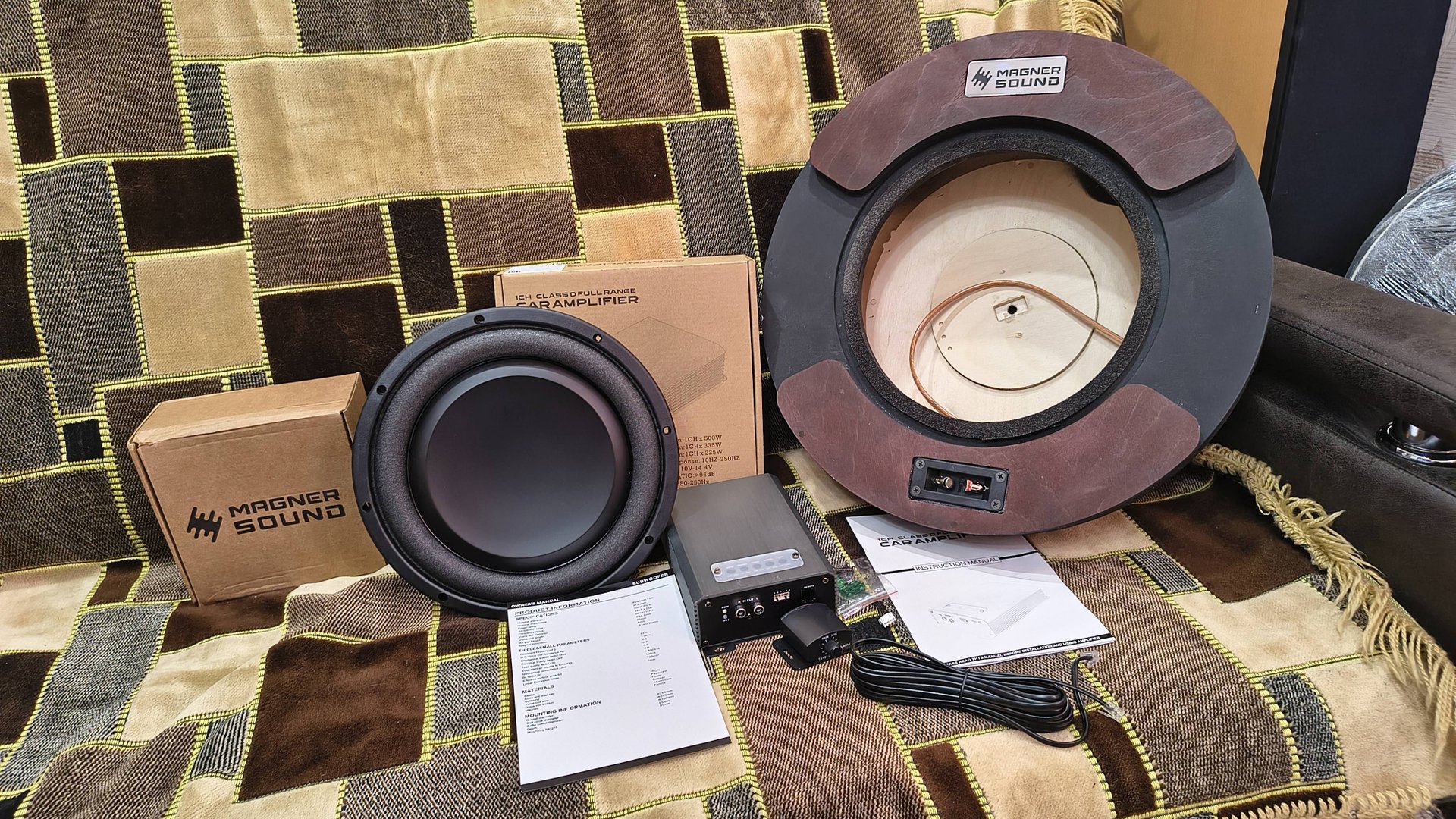 Распаковка и установка сабвуфера стелс от компании MagnerSound  в запасное колесо Omoda C5