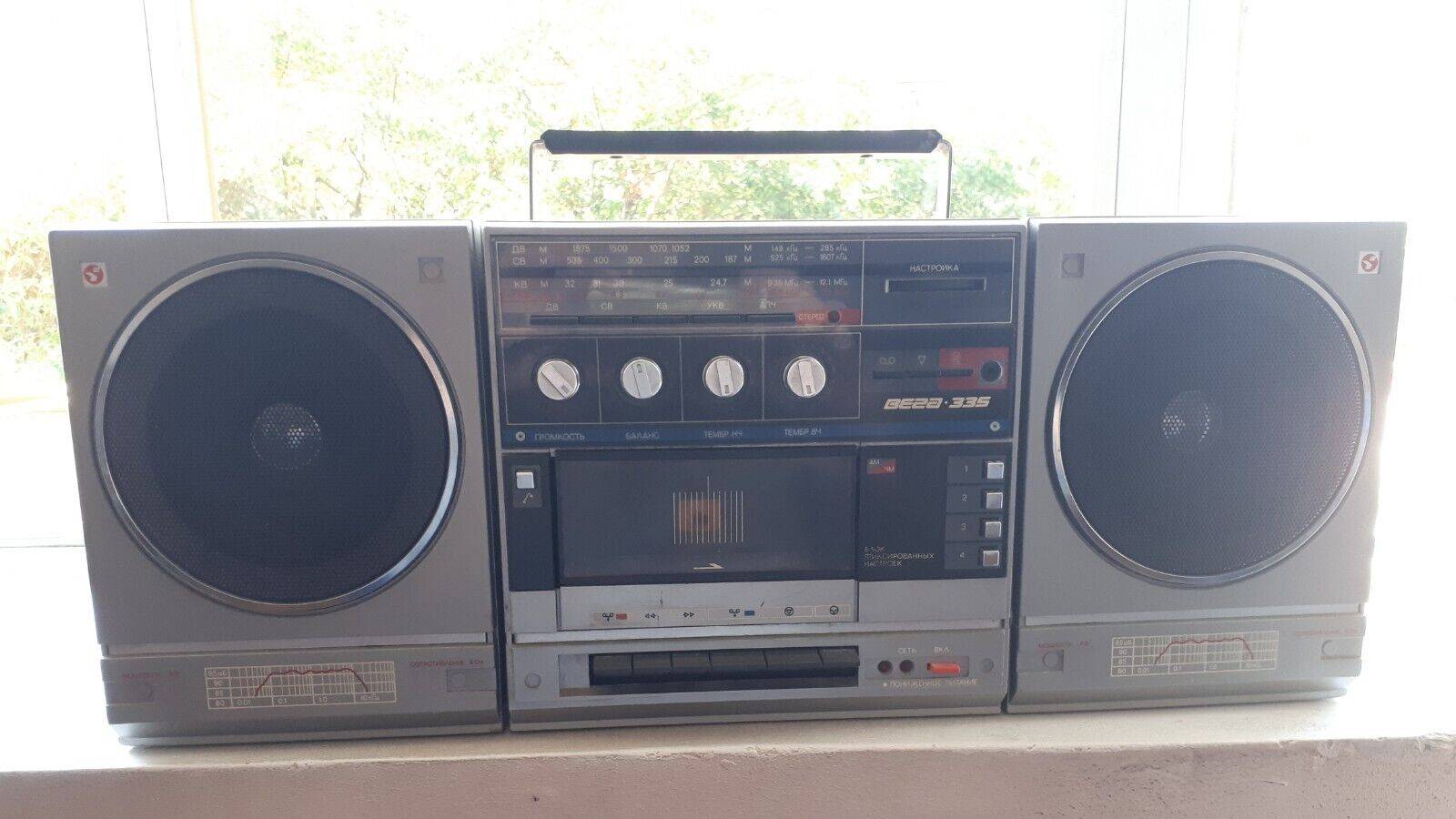 Советско-российский бумбокс Вега 335-СССР-1985-1989-год