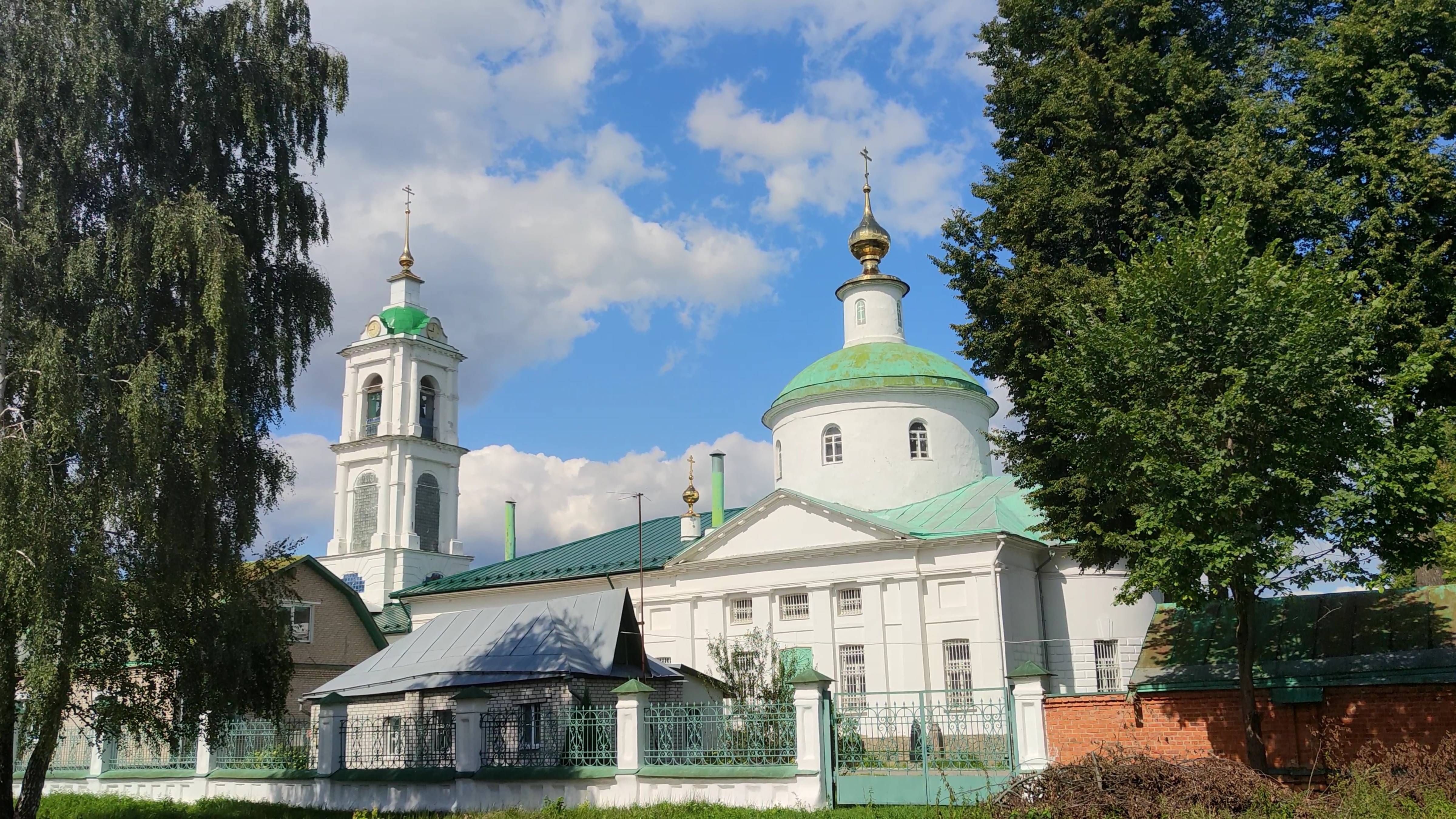 Церковь Рождества Пресвятой Богородицы в деревне Саурово