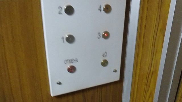 Лифт КМЗ @ М.О. г. Красногорск, Ильинское шоссе, д. 4 (11) стоматологическая поликлиника