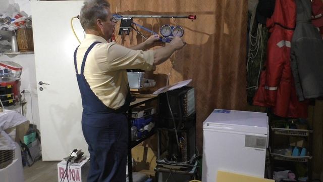 Обмерзание испарителя, перезаправка кондиционера #空调补充装 #air conditioner refill