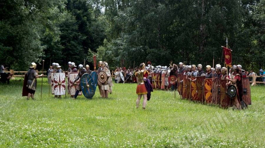 Фестиваль времен и чудес: Москва в декорациях истории. Построение участников