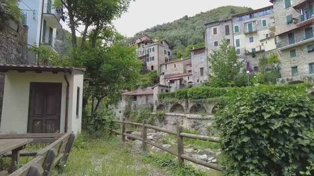 🚶 🌺 SmartTV 4К ➤ Роккетта Нервина, Италия! Расслабляющая прогулка по деревне. ASMR UHD 50fps