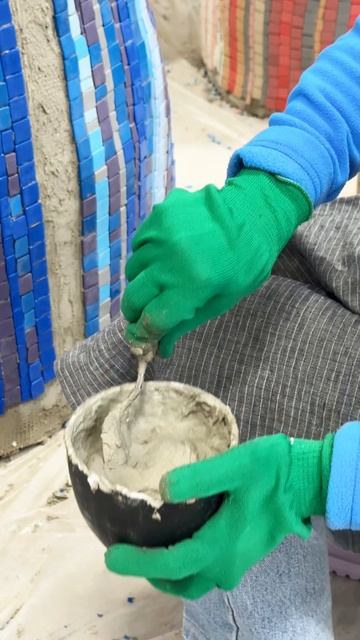 В процессе работы над проектом по мозаике. Мозаичные скульптуры.