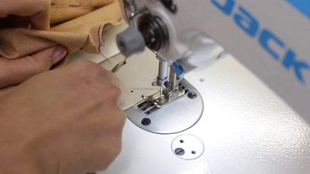 Пошив юбки: Стачивание деталей после первой примерки