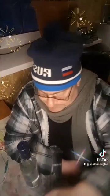 С праздником 😜