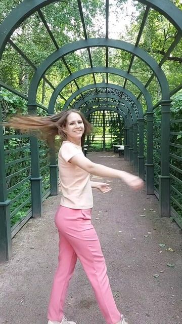 Хорошее настроение под песню "God is a woman" (Ariana Grande) #танцы