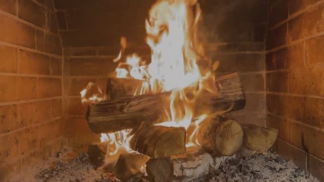 Безмолвный Диалог с Огнём | Вечный Камин | 6 часов Чистого Пламени и Шёпота Углей