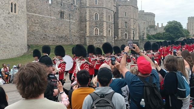Англия, Виндзор, парад (England, Windsor, Parade of the Guards)