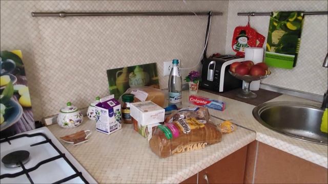 На даче со мной случилась неприятность // Саша приболел // Заготовила ревень