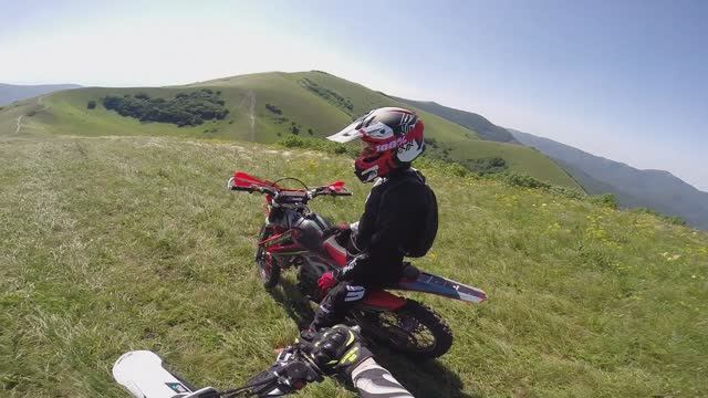 Катаюсь на эндуро по Геленджику. полная версия. BRZ H6 250