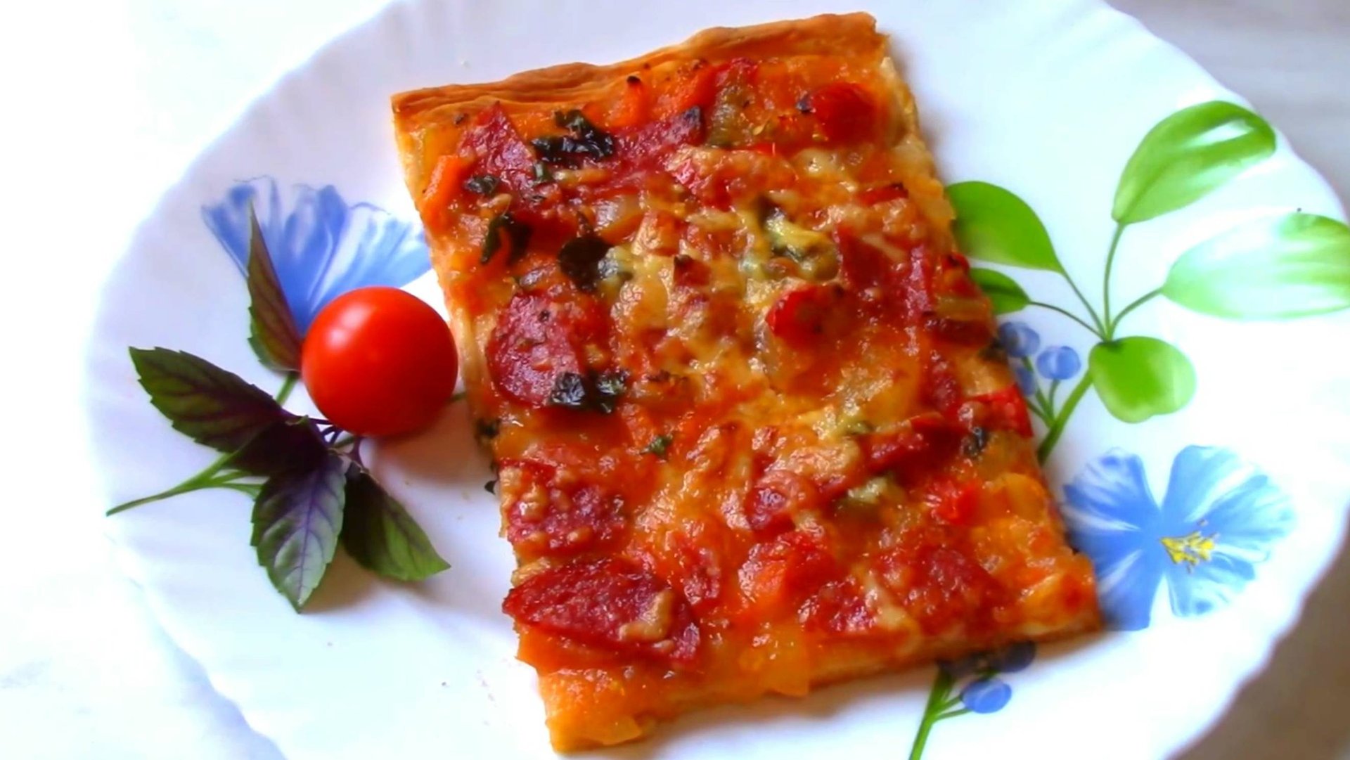 Домашняя быстрая пицца из теста на квасе.