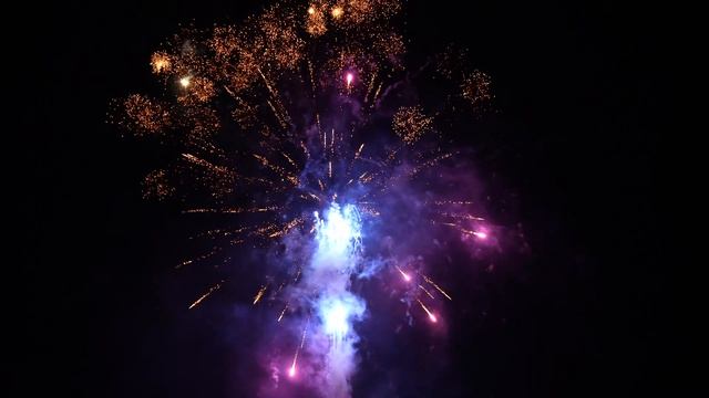 FP-B344 Веерный салют "PEKING OPERA-4" (1,2" х 128 залпов) "Фаворит Пиро Групп"