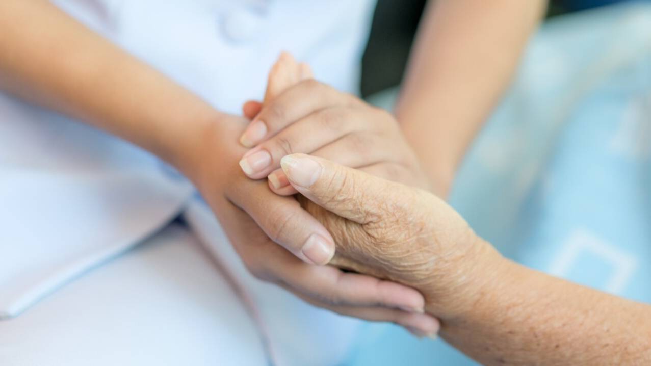 Новый порядок начисления стажа и баллов по уходу за пожилыми людьми и инвалидами