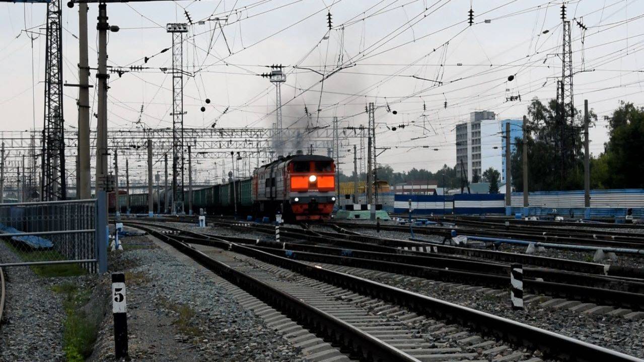 Тепловоз 2ТЭ10У-0340Б/0540А. Отправление.