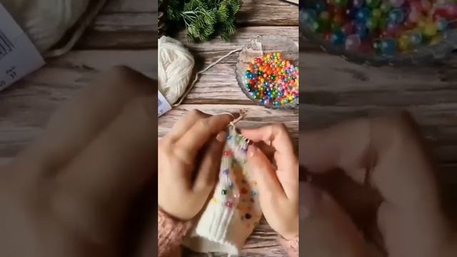 Необычное вязание с бусинками