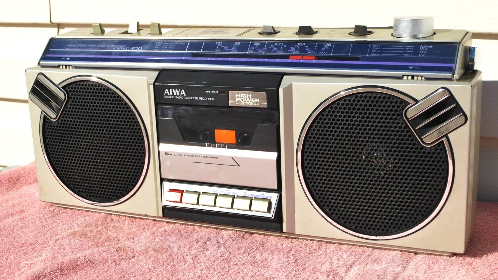 Aiwa CS-300H AM FM-радио Boombox Ghettoblaster -Сингапур-1981-год