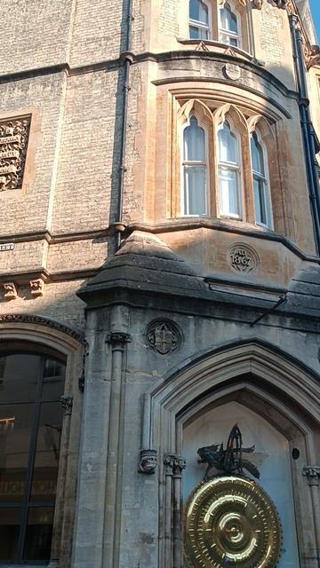 Часы Колледжа Корпус Кристи, Кембридж (The Corpus Clock, Corpus Christi College, Cambridge, England