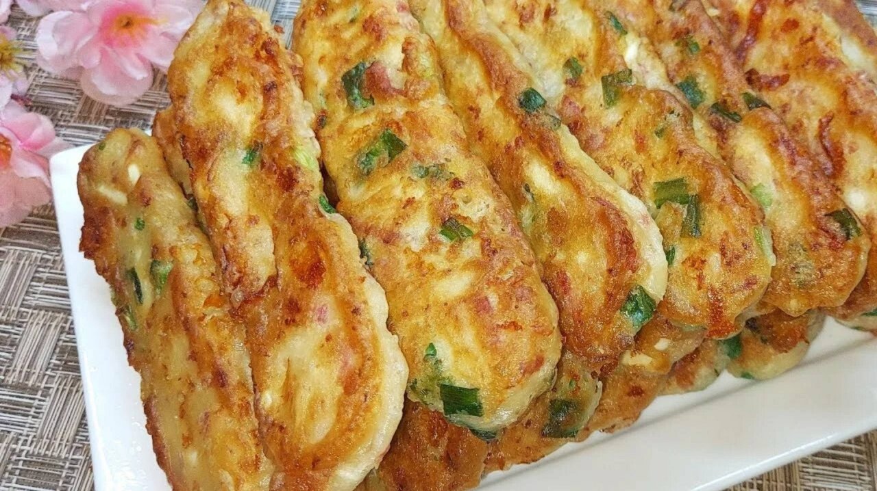 Ленивые пирожки на кефире с начинкой.