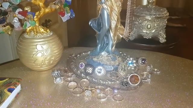 Я ОЗОЛОЧУ СВОЮ ЖИЗНЬ