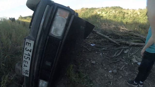 Перевернутые Жигули #авария #automobile #дтпичп #car