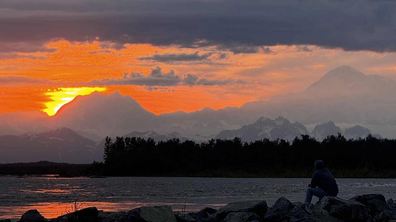 День летнего солнцестояния на Аляске