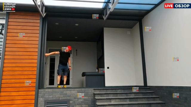 Безрамное остекление и москитные сетки плиссе