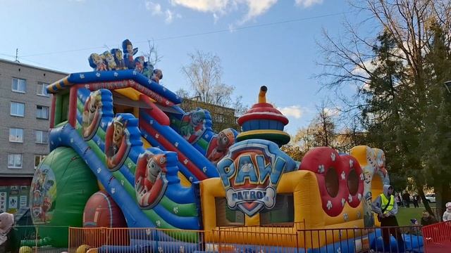 Площадь в Красном селе на День победы