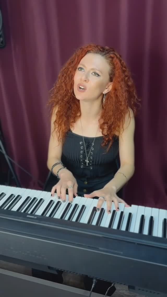 Уроки вокала - Мария Чебуркова педагог по эстрадному вокалу (знакомство)