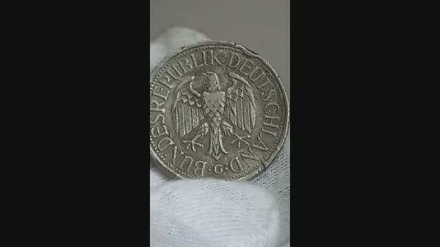 Цены и характеристики монет стран мира