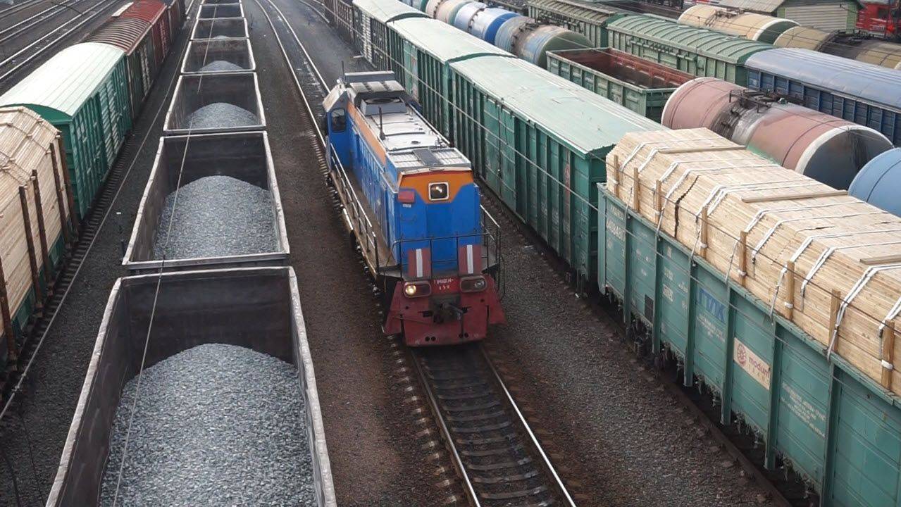 Тепловоз ТЭМ18ДМ-158