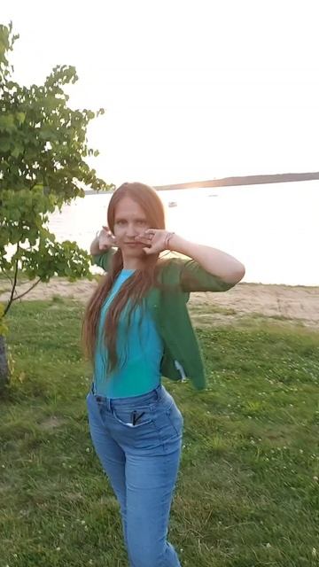 Вдохновение для певца. Закат на реке