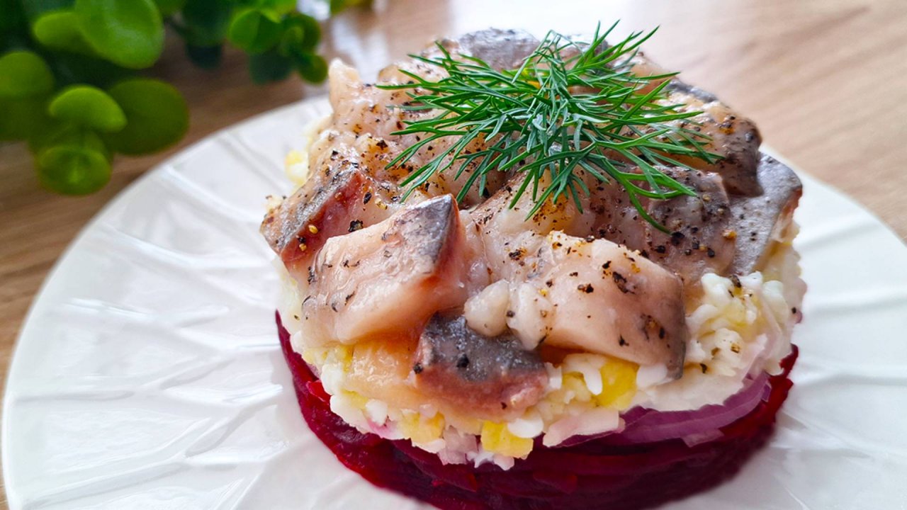 🔥 Самый вкусный Салат с селедкой! Быстрый вкусный рецепт за 10 минут! Идеальная закуска на каждый д