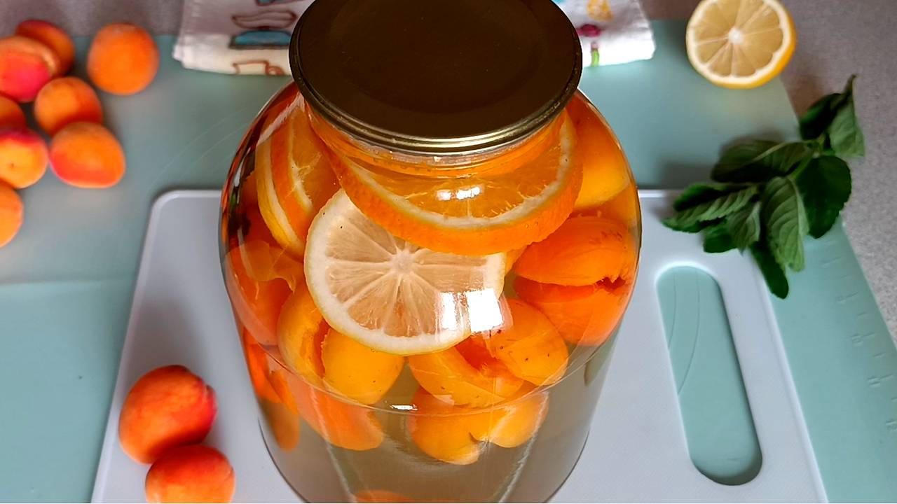🍑 Компот на зиму из абрикосов с апельсином, лимоном и мятой