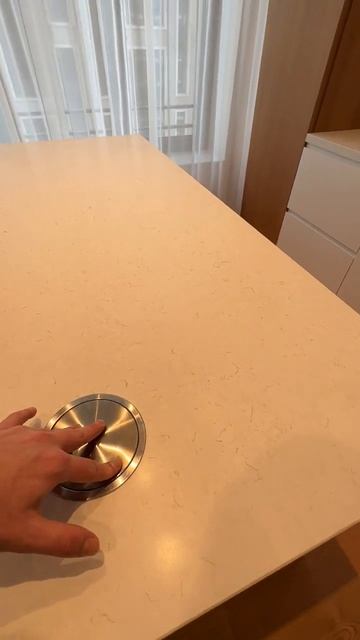 Скрытые розетки на острове - ФИШКА или НЕУДОБСТВО? Скрытые розетки для кухни в ЖК West Garden