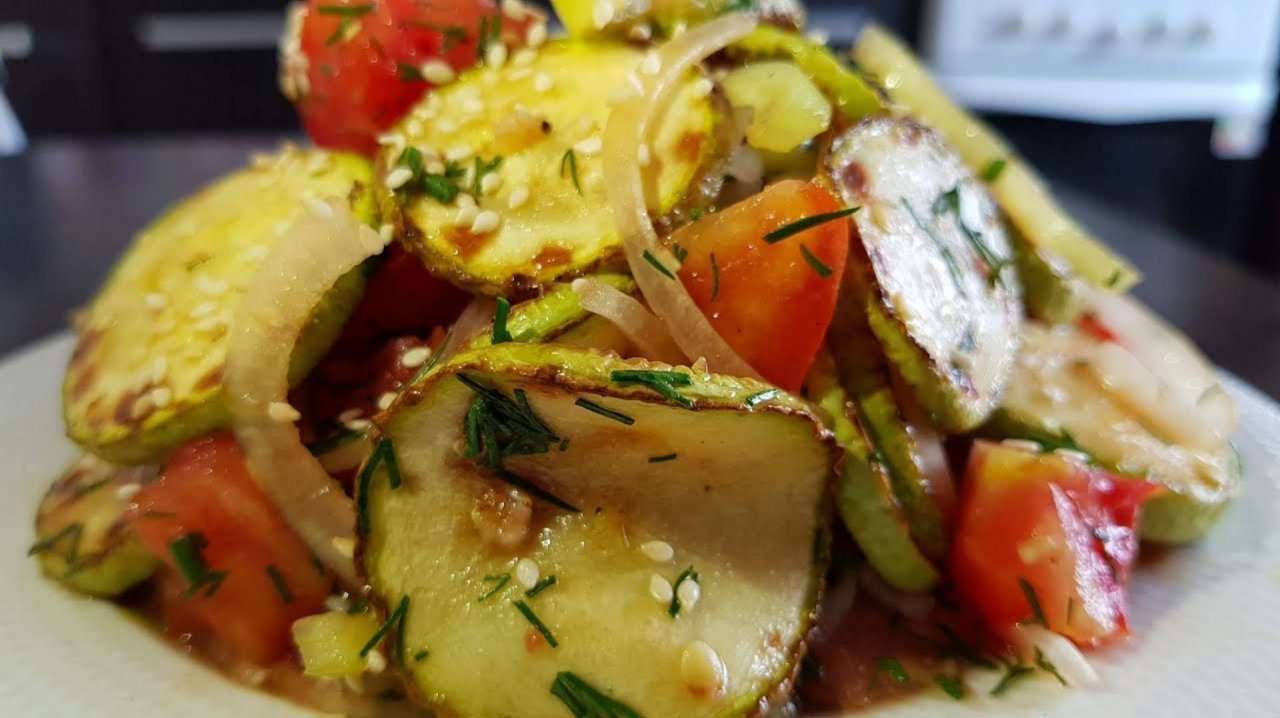 Сразу готовьте двойную порцию! Самый вкусный салат из Кабачков.