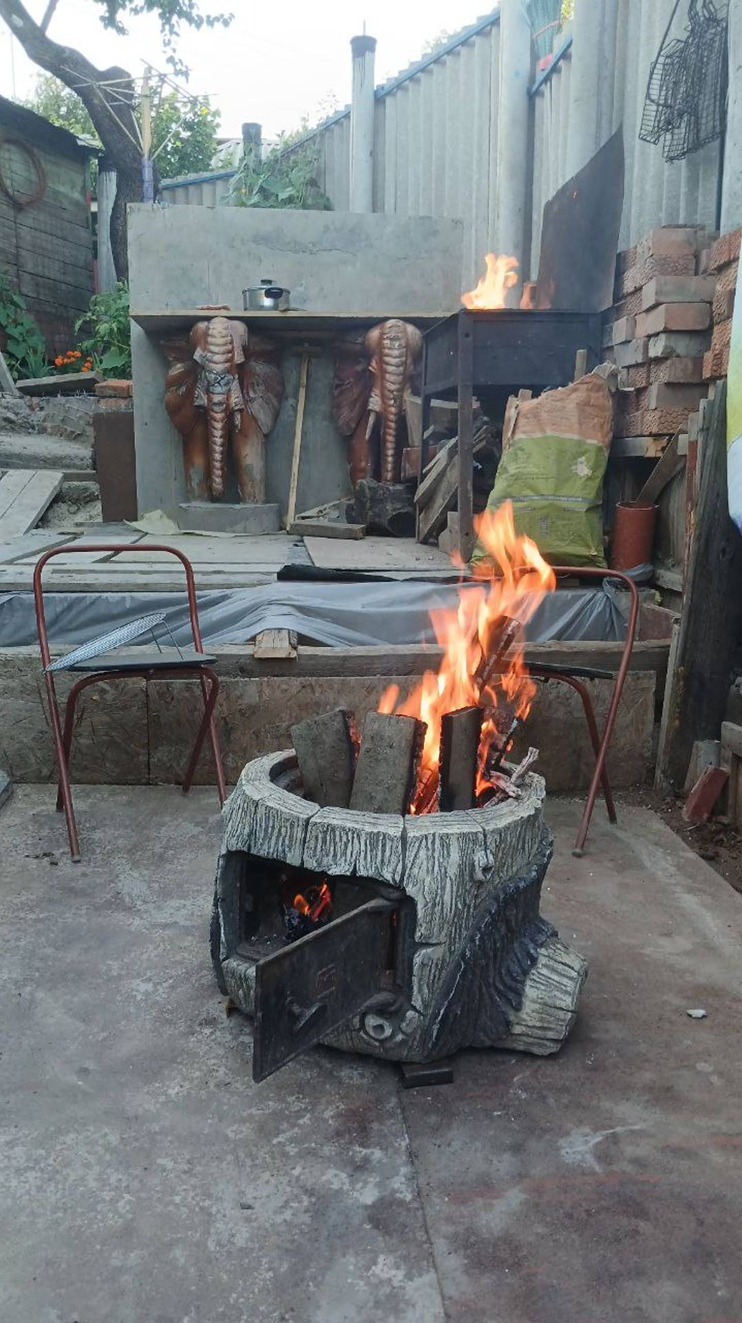 барбекю мангал  в  виде пня из арт бетона мастер Макс Ростов #сказочнаямастерскаяколесникова