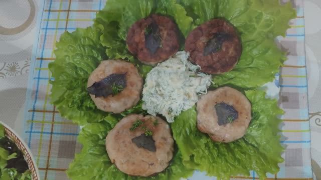 Котлеты из сазана