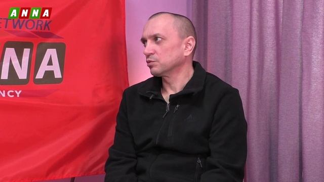 45-летний Роман Гончаренко - профессиональный военный.