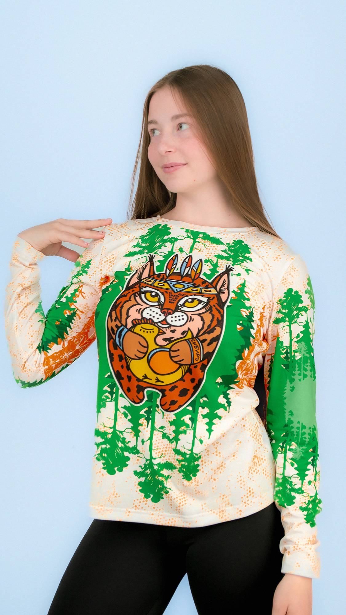 Лонгслив приталенный В ЛЕСУ РЫСЯ (зеленый)