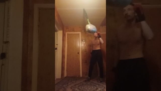 Домашняя тренировка по боксу