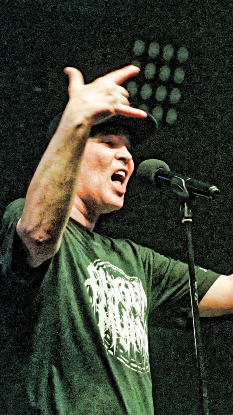 Хочется догнаться, пива нет нигде!