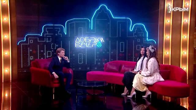 Смогут ли ведущие выдержать внимание двух красоток?!