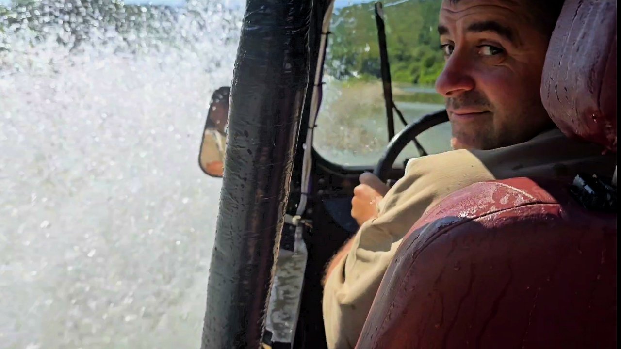 В горы на уазе