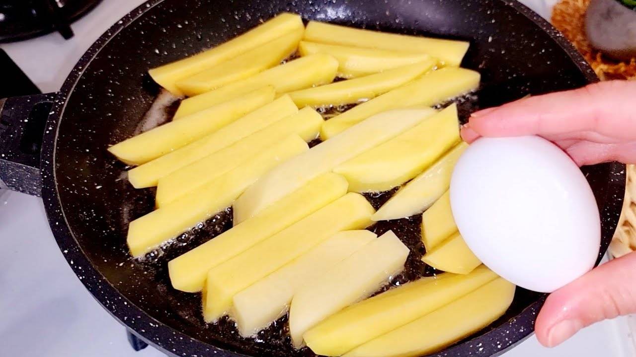 Просто возьмите картошку и добавьте яйцо! КАРТОШКА вкуснее, чем пицца! Быстрый завтрак за 5 минут