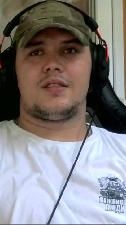 Хорошо там где платят. ДИМОН РАБОТАЕТ НА СПОНСОРА РОССИЙСКОЙ АРМИИ.