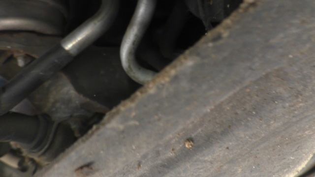 Как самому заменить моторное масло в Ауди #机油 #motor oils