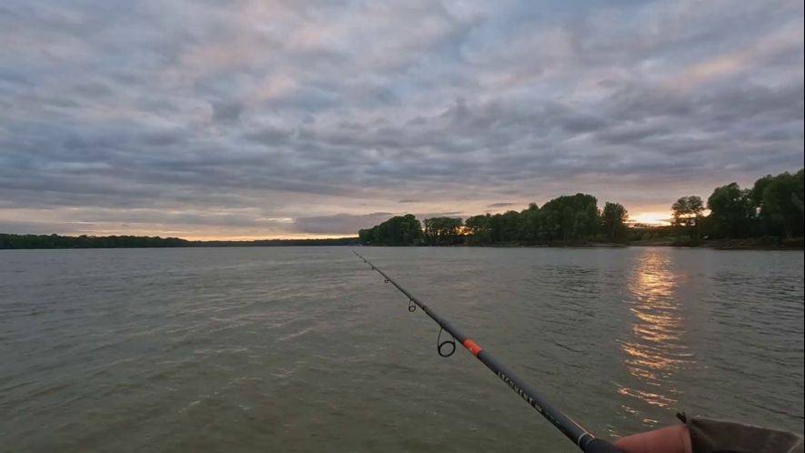 ВЕЧЕРНИЙ ВЫХОД ЩУКИ !!! Рыбалка на Оби 8 июля 2025г.