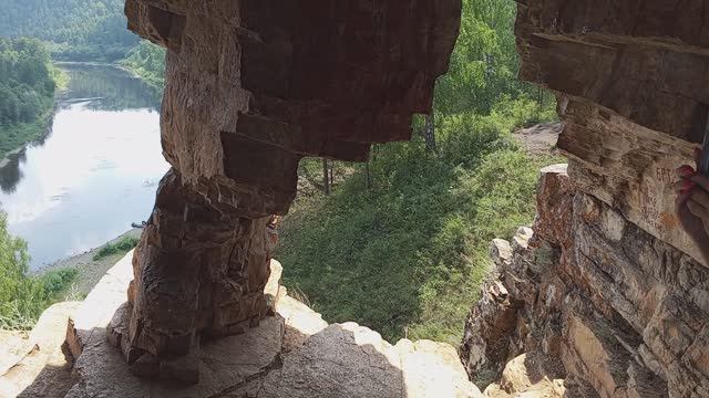 Природа. Тайна пещеры. Обзор