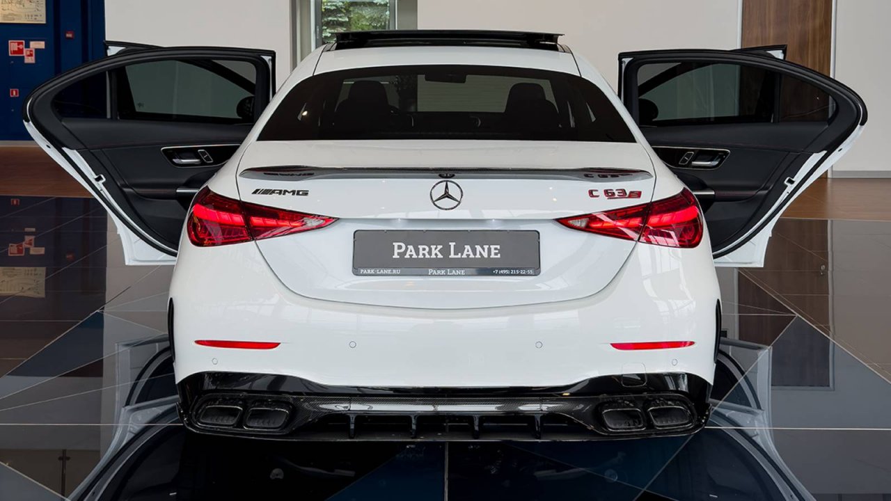 2025 Mercedes-Benz C63 AMG S E Performance V - Визуальный обзор